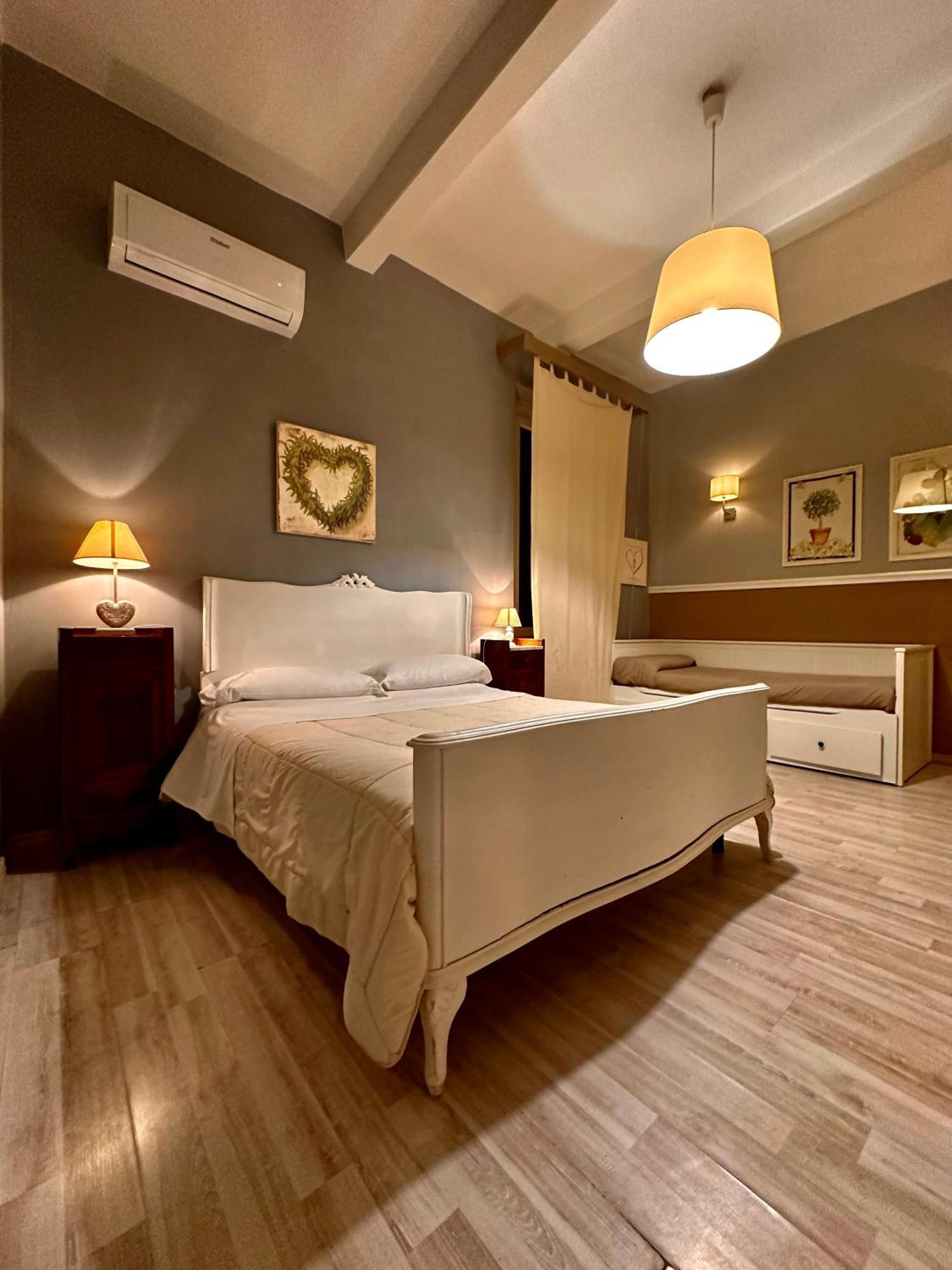 Casa Del Cuore เรจโจ ดี คาลาเบีย ภายนอก รูปภาพ